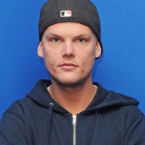Mort d’Avicii : ses proches dévoilent des images de ses obsèques privées