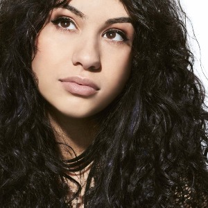Alessia Cara en pleine dystopie pour son retour