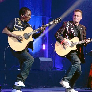 La mort de Johnny Clegg ajoute à la liste des icônes sud-africains qui ont passé