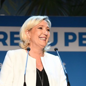 France : Marine Le Pen annonce sa candidature à la présidentielle de 2022