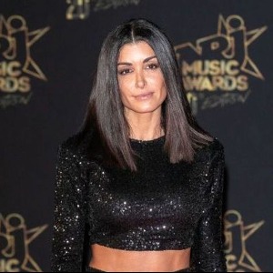 PEOPLE : Jenifer oublie un objet personnel dans sa veste vendue sur eBay