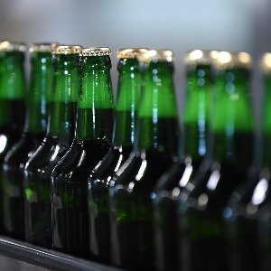 CONSOMMATION : 10 millions de litres de bière détruits faute de clients ! «Tout le monde devrait lire»