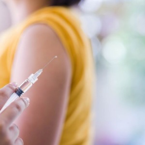 FRANCE : Vaccin : 33% des Français croient au complot pour cacher leur nocivité