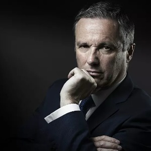 Hydroxychloroquine : «Le gouvernement, par bêtise ou par corruption, refuse un traitement qui peut sauver des vies»