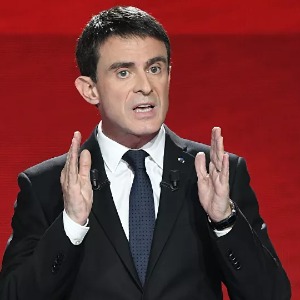 FRANCE : Valls  ministre des Affaires étrangères? Une note secrète dévoilée par Marianne évoque un possible remaniement