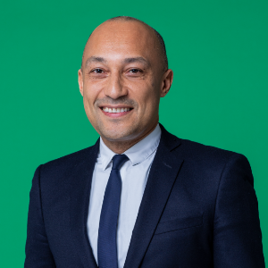 FRANCE : ARNAUD NGATCHA   est adjoint à la Maire de Paris en charge des relations internationales et de la francophonie