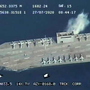 MOYEN-ORIENT : L’Iran a visé un faux porte-avions américain lors d’exercices dans le Golfe