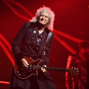 MUSIQUE : Brian May évacué de chez lui à cause d’un incendie de forêt