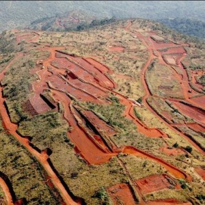 Le boom minier en Guinée : investir 15 milliards de dollars dans l'éducation pour un avenir durable