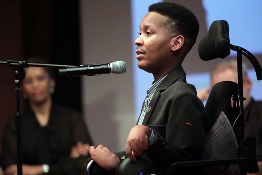 Un nouveau chapitre pour le premier africain avec une maladie dégénérative diplômé de l'Université d'Oxford