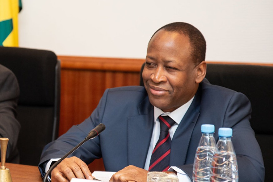 Ambassadeur: le Sénégal et sept autres pays africains pourraient renoncer au franc CFA