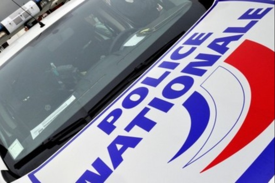 FAITS DIVERS  : Val-de-Marne  il tue sa mère de 92 ans à coups d’encyclopédie Larousse