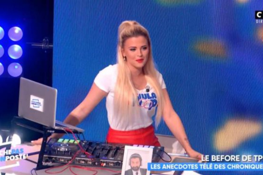PEOPLE : Kelly Vedovelli (TPMP) est-elle célibataire ou en couple ?