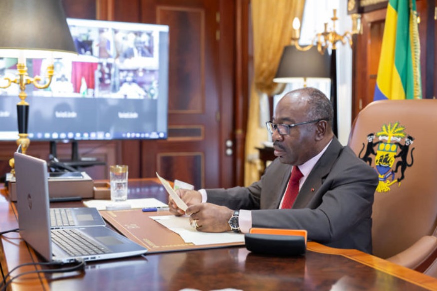 GABON  :  CAB4+ : Ali Bongo reçoit en audience son ministre de la Communication