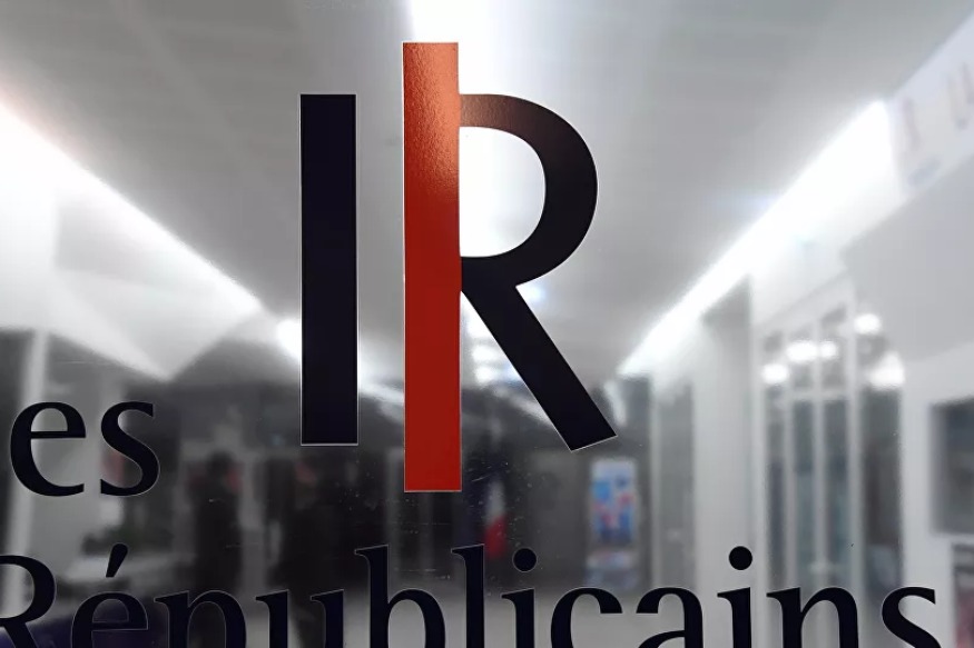 FRANCE : Obono l’esclave dans Valeurs actuelles  «dégradant», mais pas d’intention «raciste», selon le patron des députés LR