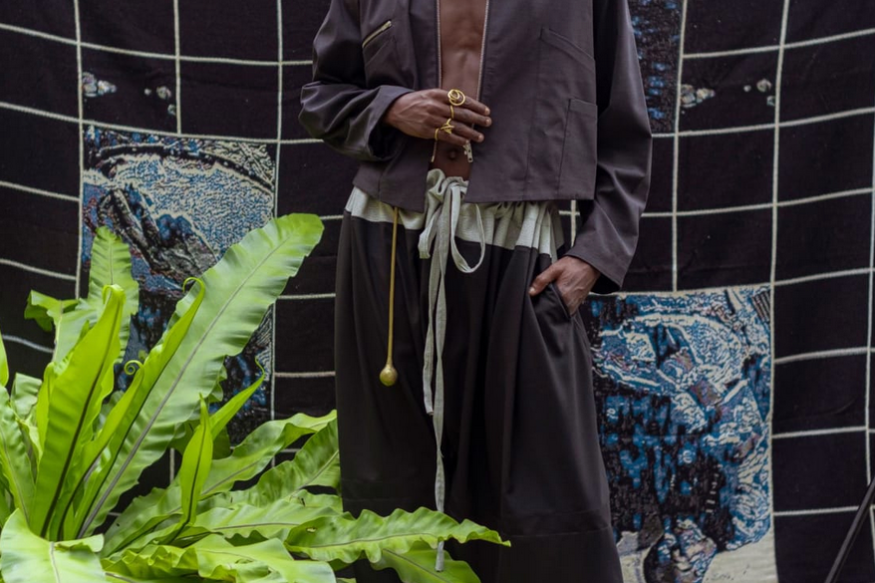 AFRIQUE2050 Queerness n'est pas un concept occidental ': Adeju Thompson apporte la mode nigériane sans genre au monde