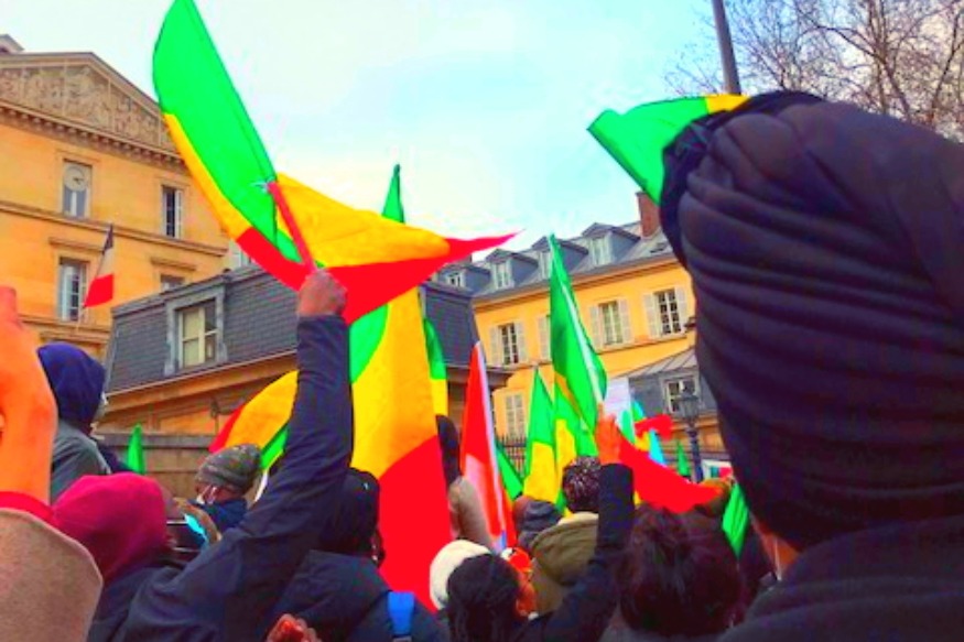 AFRIQUE2050 : Union européenne Les Maliens se sont rassemblés le 22 janvier  à  l'ambassade  du Mali pour manifester contre les sanctions de la CEDEAO