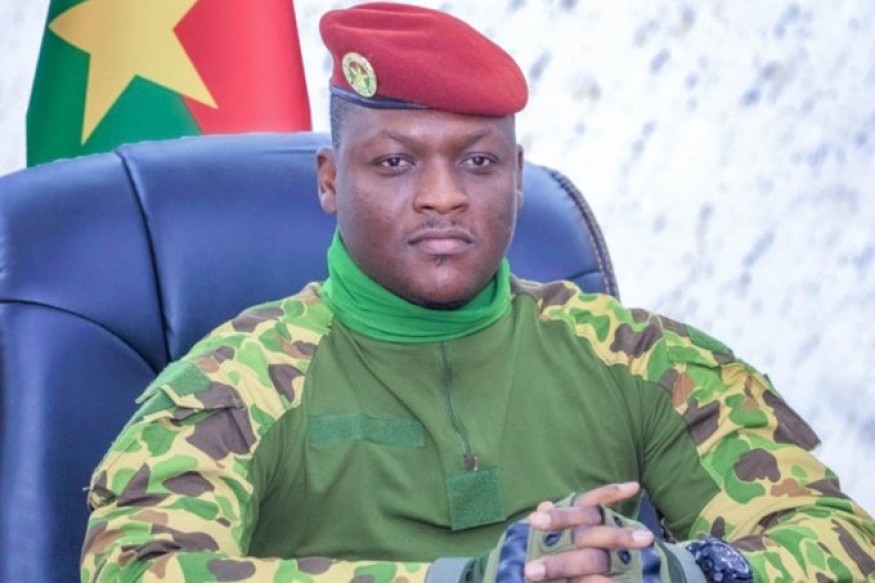 Capitaine Ibrahim TRAORÉ adresse mes vives félicitations et celles du vaillant peuple burkinabè au nouveau Président de la République du Sénégal, S.E.M. Bassirou Diomaye FAYE