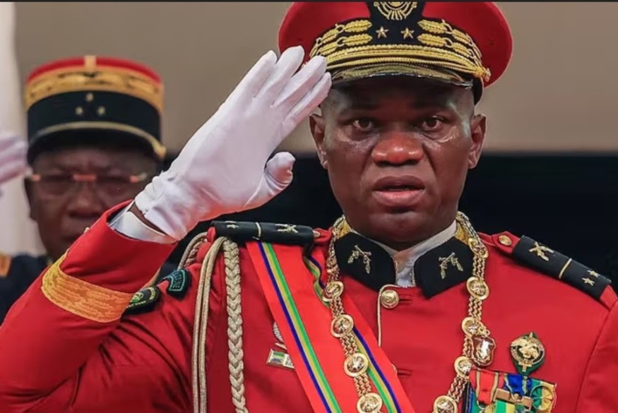 Le Président par Intérim du Gabon Interdit les Vacances à l'Étranger pour les Fonctionnaires